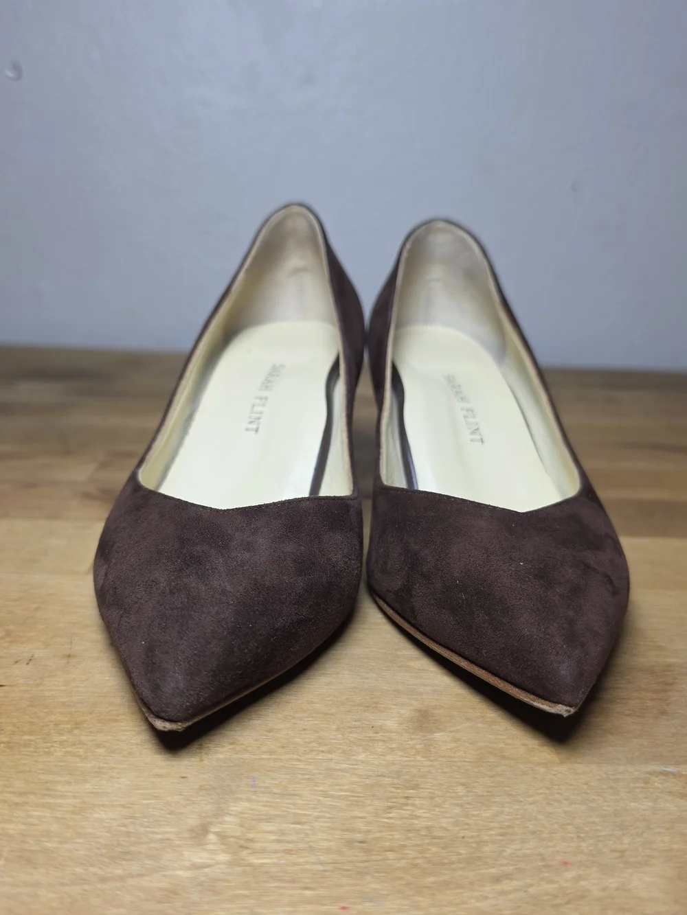 SARAH FLINT Chocolate Suede Perfect Emma Tortoise Block Heel Pump 34.5 4.5